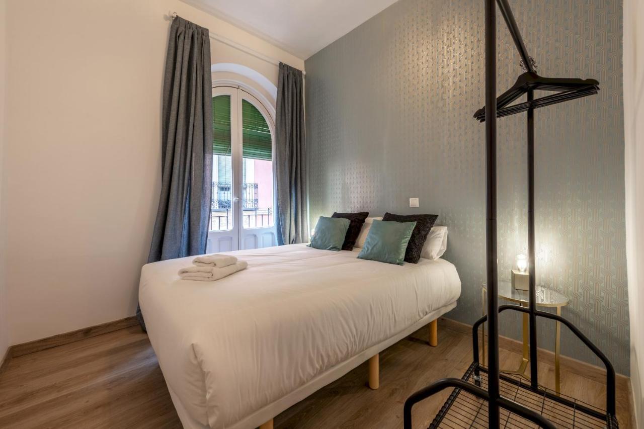 3 Bedrooms 1 Bathroom Furnished - Lavapies- Mintystay Madri Exterior foto